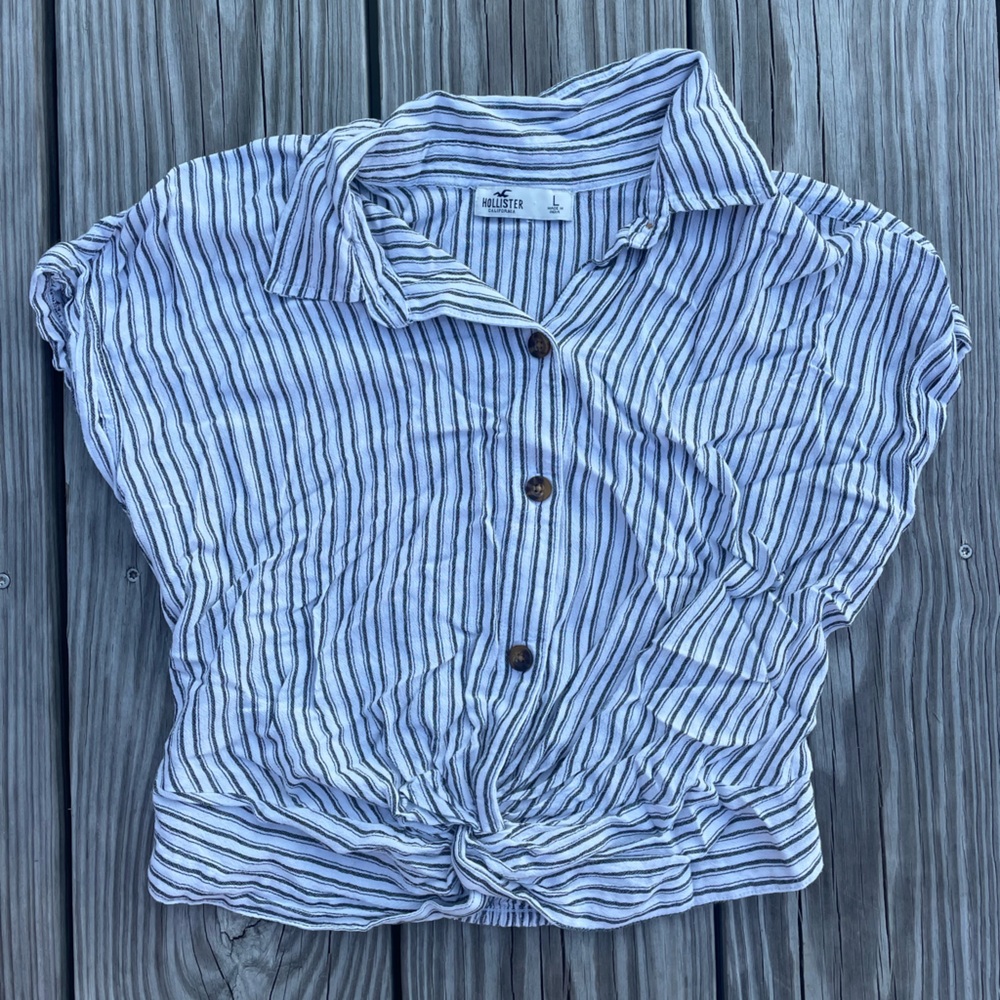 HOLLISTER Stripped Sophisticated Button Up Tee Size Large